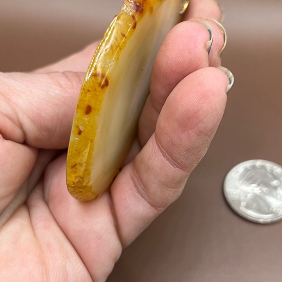 Large Polished Agate Pendant. - Picture 2 of 6